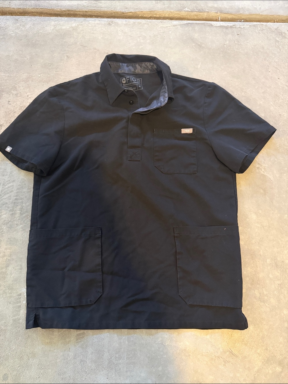 FIGS Men's Black Polo Scrub Shirt Sz Medium